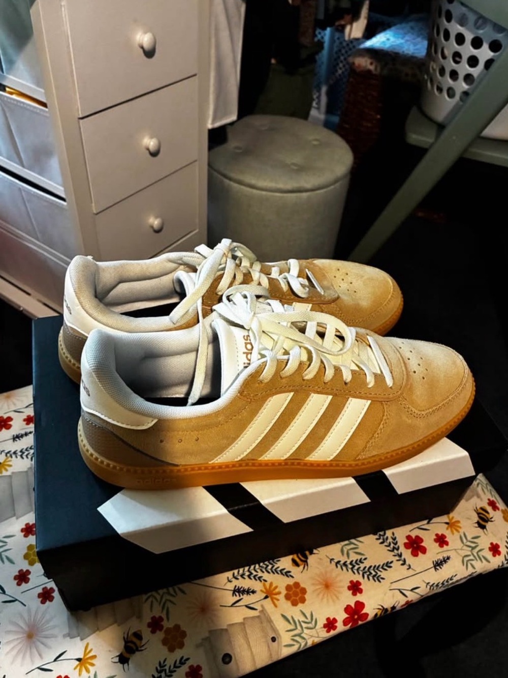 adidas Women’s Tan Suede Sneakers with White Stripes - Picture 5 of 8